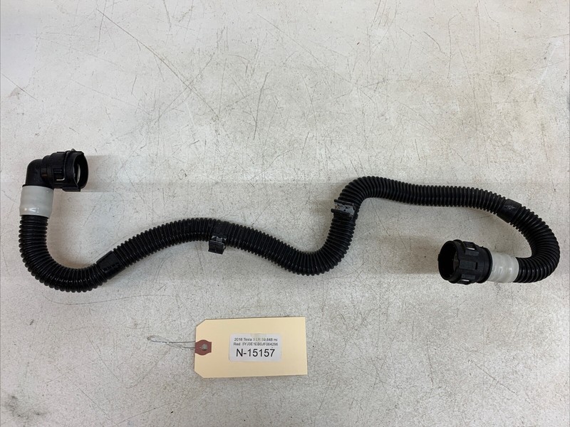 ⚡️17-23 TESLA 3 RADIATOR WATER COOLANT INLET HOSE LINE 1077601-00 15157 B87