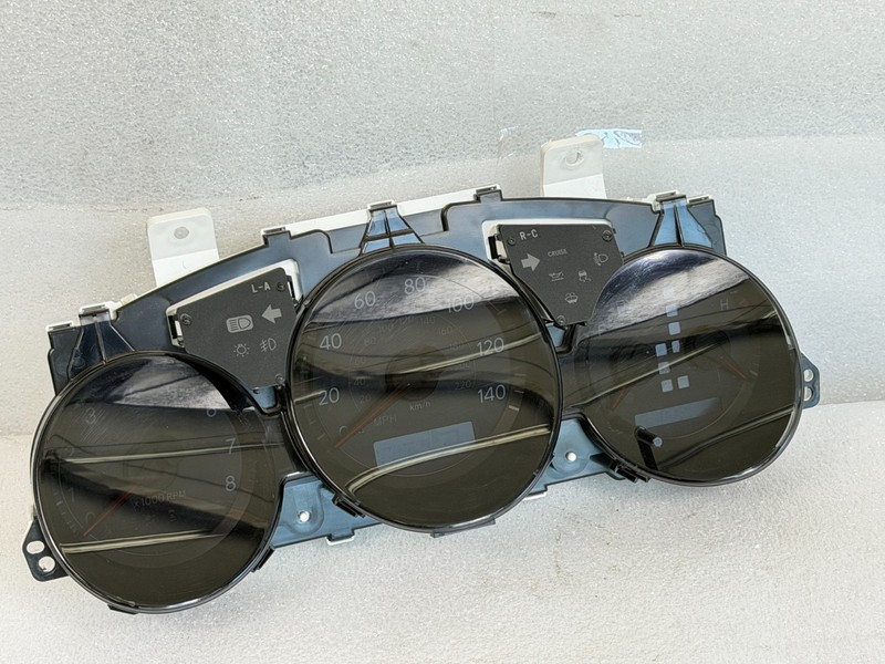 2005 2006 LEXUS ES330 Instrument Cluster Speedometer Gauge 83800-33800 112K MILE
