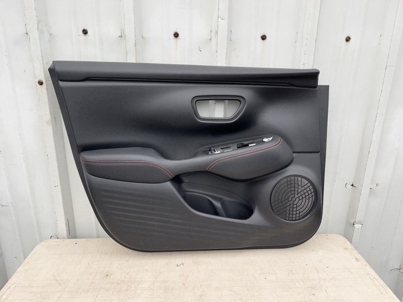 2023-2024 HONDA HR-V LEFT FRONT DOOR TRIM PANEL BLACK TC:-S-M 6K -SPORT- 54306