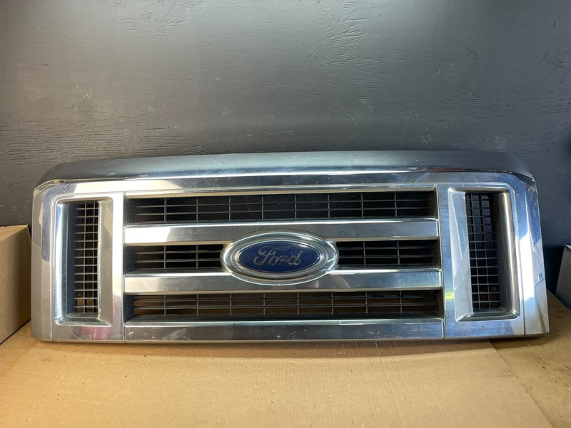 2008 to 2014 Ford Econoline E150 E250 Front Upper Chrome Grill Grille AD0254 DG