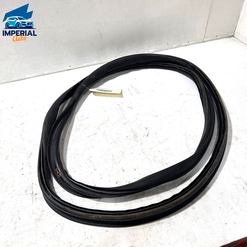 Tailgate / Liftgate Trunk Body Weatherstrip Seal Porsche Panamera 2010-2016 OEM