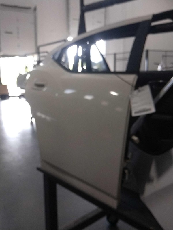 2009 Dodge Charger White Right Rear Door 561728 - Used, 111k Miles