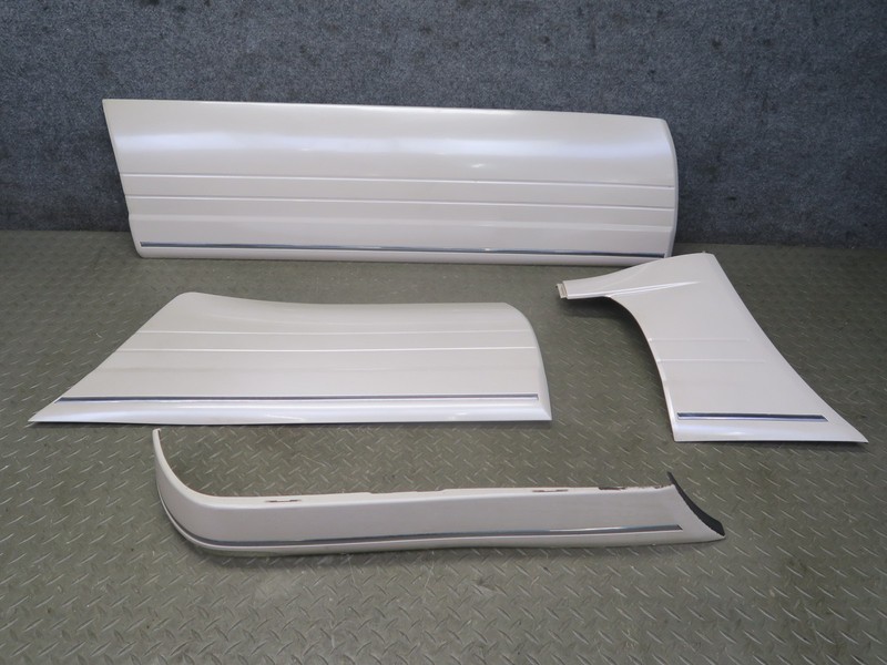 2003-2007 LEXUS LX470 FRONT & REAR LEFT DOOR FENDER LOWER TRIM MOLDING SET OF 4