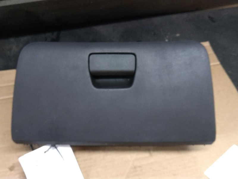 2020 Chevrolet Spark Glove Box Purple Used OEM 75000 Miles NJ25-21958-547815