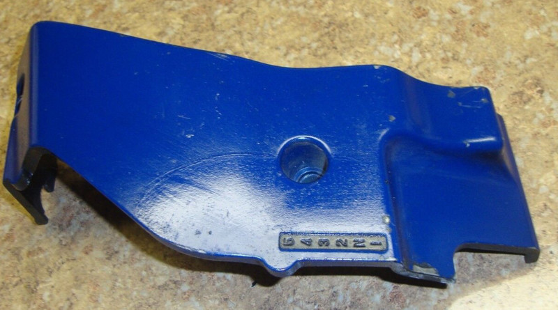 2005 Suzuki Boulevard VL800 VL 800 M50 Engine Motor Sprocket Cover Panel Gear 05