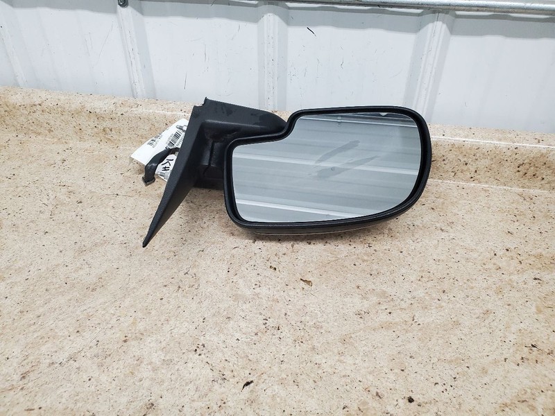 Driver Side View Mirror Power Sail Mount Fits 00-02 SUBURBAN 1500 309131