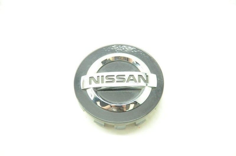 2019-2022 Nissan Altima SR Black and Silver Center Cap