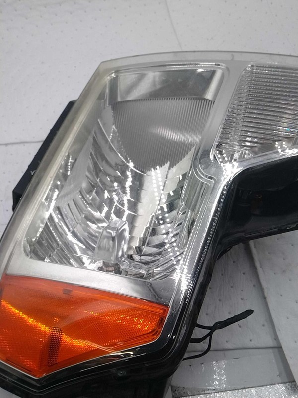 2013 Ford F150 Right Headlight Assembly White OEM Used 130K Miles NJ25-26074