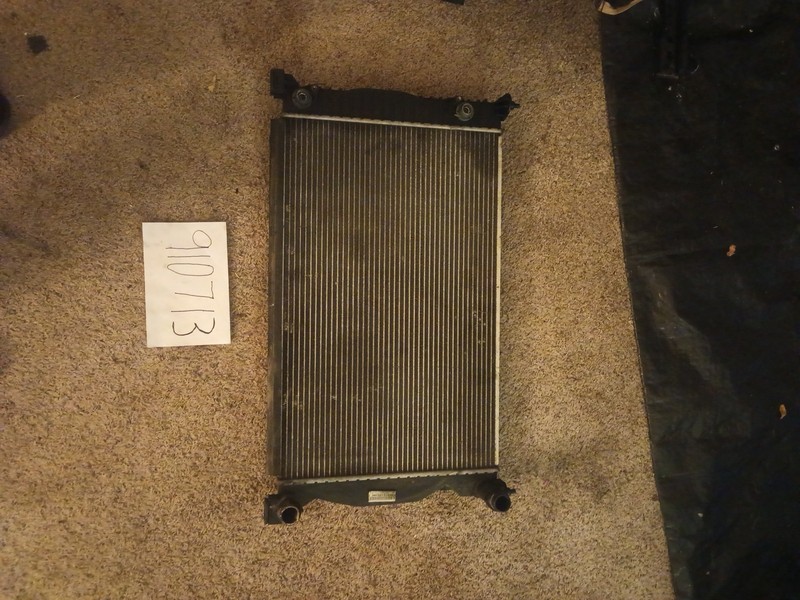 2005-2008 AUDI A4 B7 2.0L Radiator 8E0121251AE
