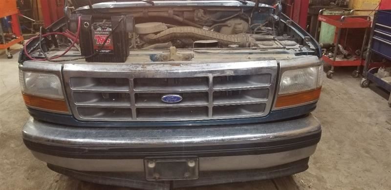 Windshield Wiper Motor 2 Plugs Fits 87-94 BRONCO 110587
