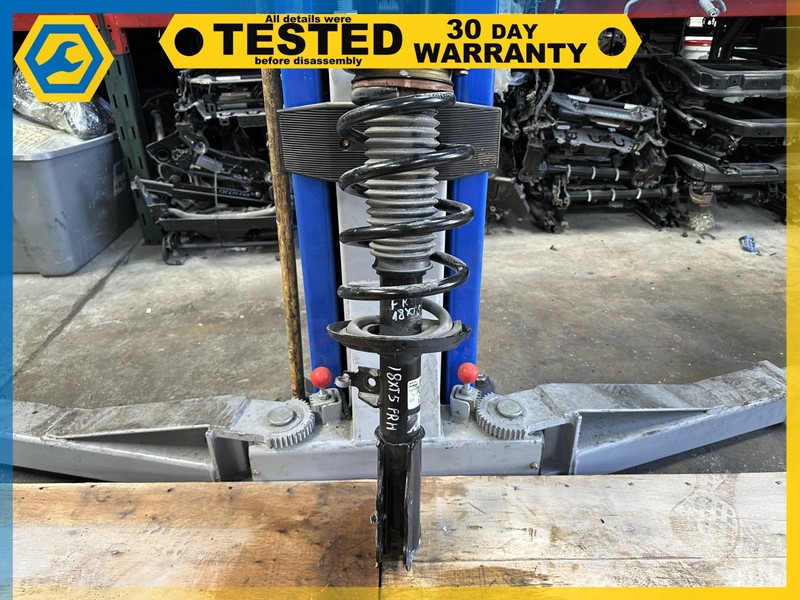 17-19 Cadillac XT5 FRONT RIGHT SUSPENSION SHOCK ABSORBER STRUT W SPRING OEM
