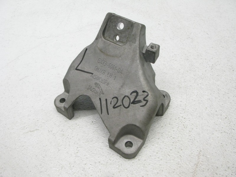 16-20 JAGUAR X260 XF 17-19 XE 3.0 S/C ENGINE MOUNT BRACKET LEFT DRIVER OEM 11202