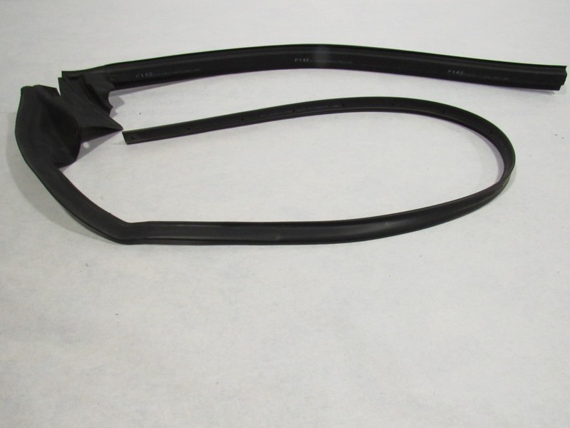 Ferrari 488 Spider 2017 Left Driver Door Inner Window Belt Gasket Seal 15-19 |@2