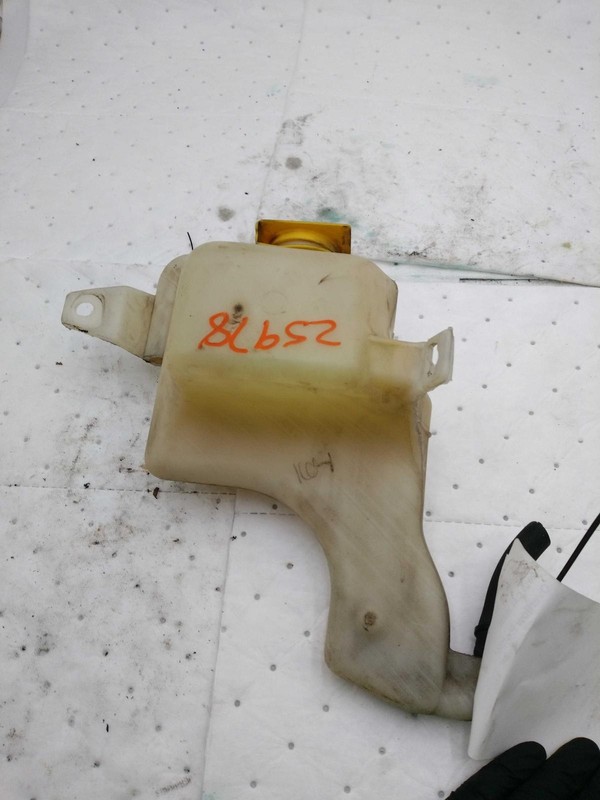 2010 Dodge Caliber Engine Coolant Reservoir OEM Silver 2.0L 05058157AD