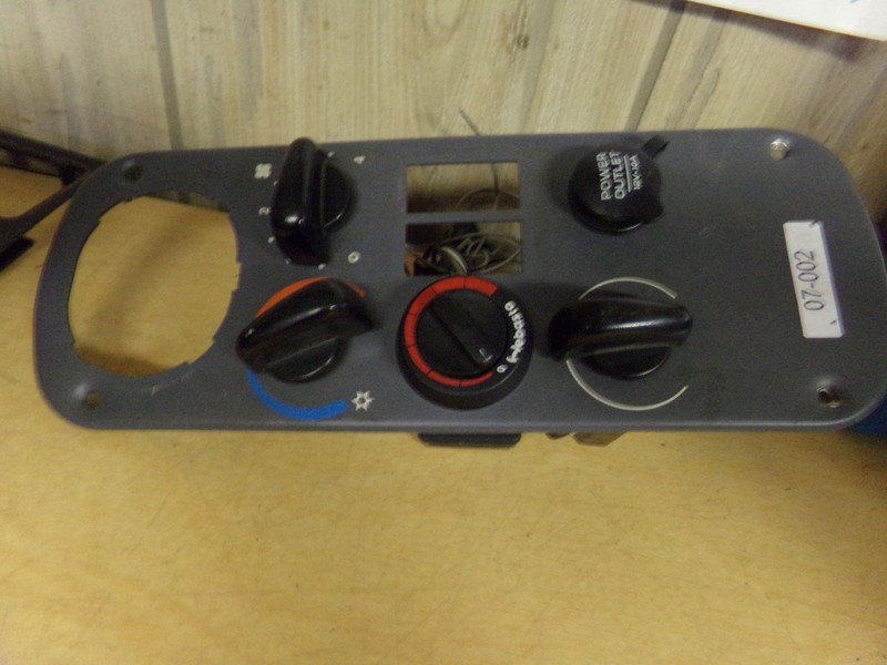 Volvo Sleeper Bunk Climate Control Panel Switch Assembly *FREE SHIPPING*