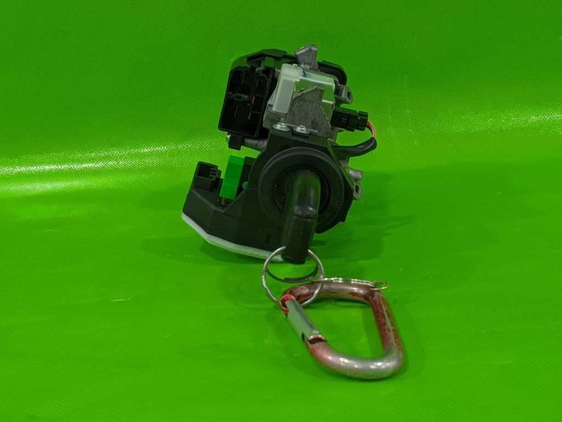 09-15 PILOT IGNITION SWITCH CYLINDER HOUSING W/KEY OEM 3950-10
