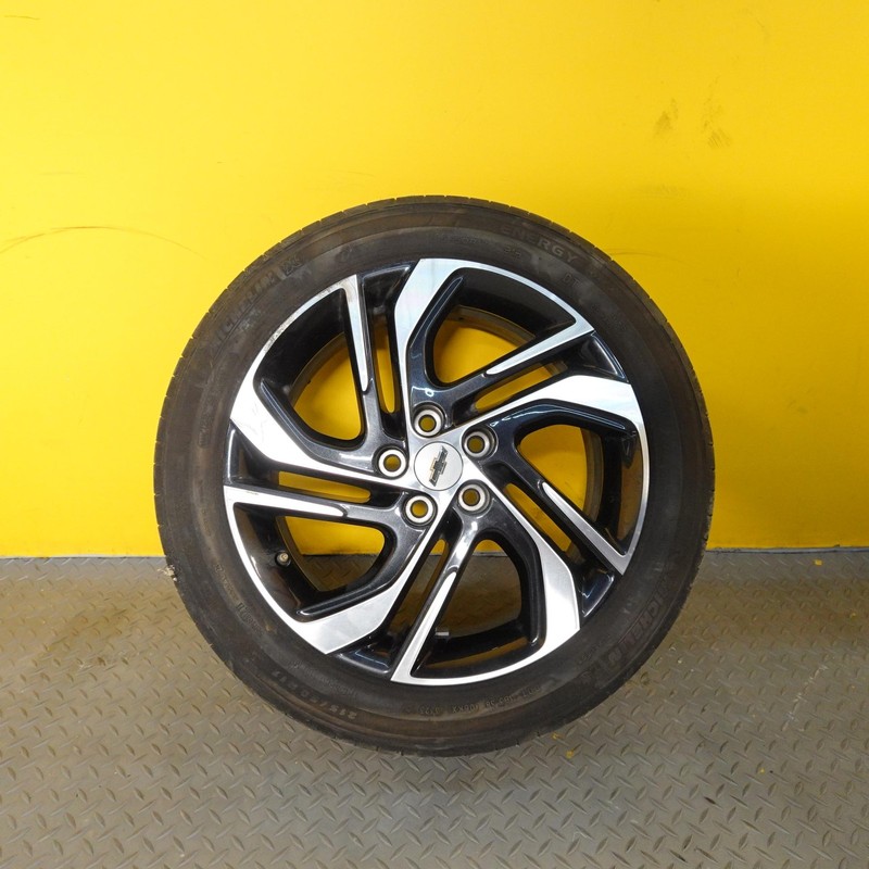 2022-2023 CHEVROLET BOLT EV WHEEL RIM BLACK W/TIRE 215/50R17 OEM
