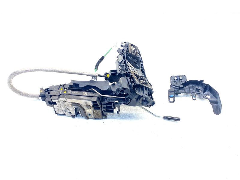 15-18 MERCEDES C300 W205 FRONT LEFT DOOR LATCH ACTUATOR OEM A0.49