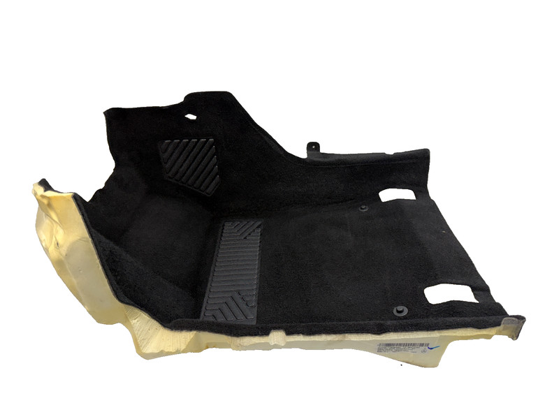 📌 2019-2025 MERCEDES-BENZ A220 LEFT FRONT FLOOR CARPET SECTION A1776801900 OEM