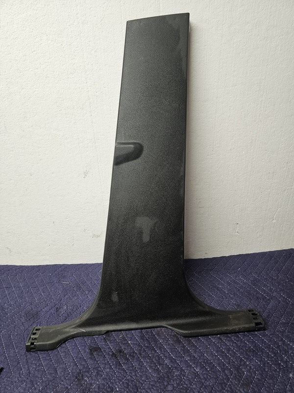 2013-2019 FORD ESCAPE RIGHT PASSENGER B PILLAR LOWER TRIM COVER BLACK PANEL OEM