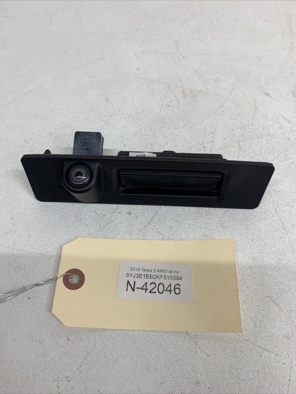 Tesla Model 3 Trunk Handle View Backup Camera 1095949-00-E 42046 B61