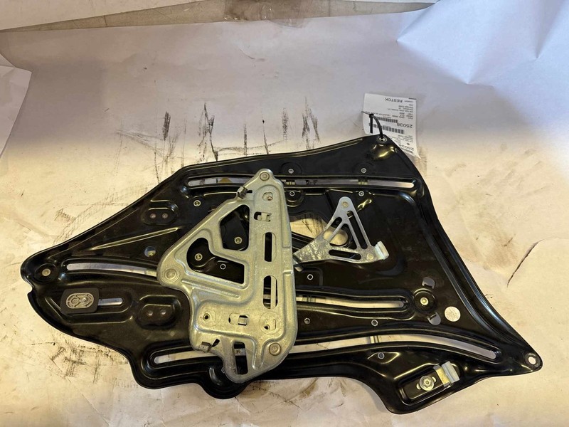 Quarter Glass Reg. MERCEDES CLK Left 03 04 05 06 07 08 09