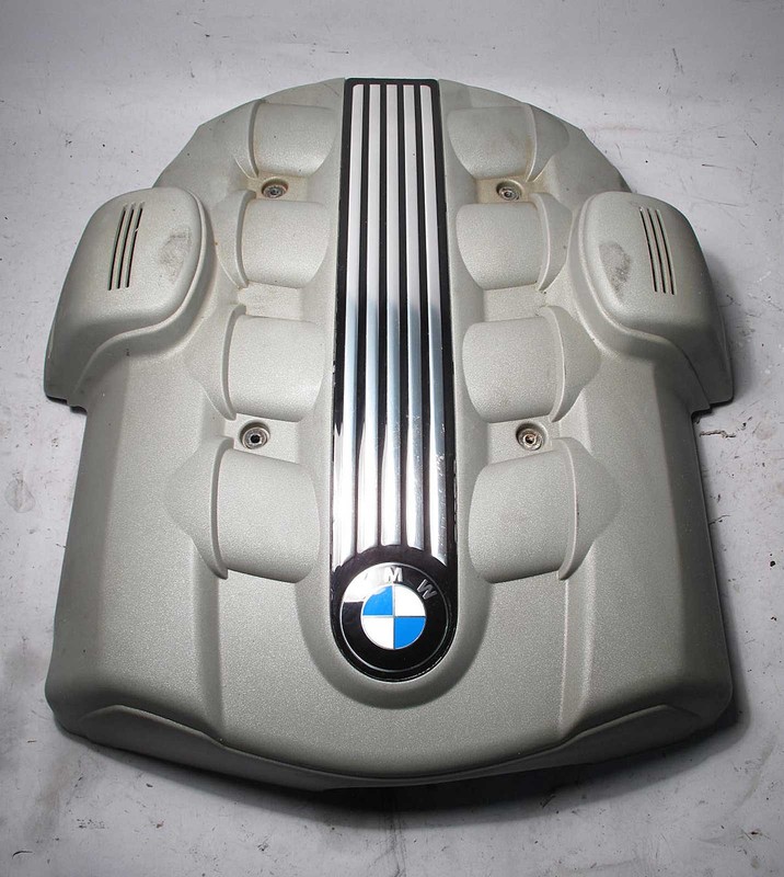 BMW 2004-2005 545i 645i N62 V8Plastic Engine Cover w Emblem E60 E63 E64 OEM