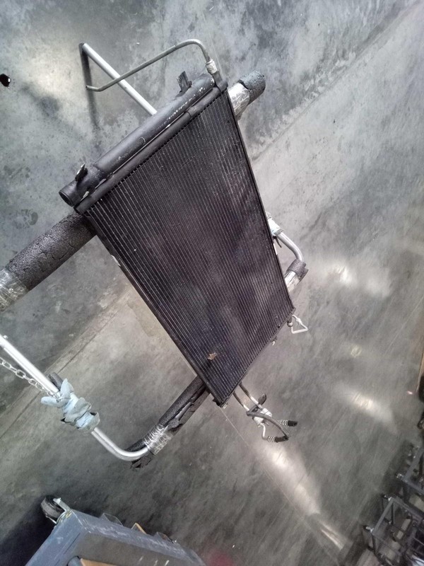 2018 GMC Sierra 1500 A/C Condenser OEM 84496856 136K Miles Black