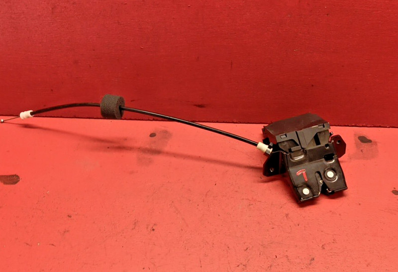 2003-2011 Mercedes-Benz C230 C Class Trunk Latch Lock171-750-00-85