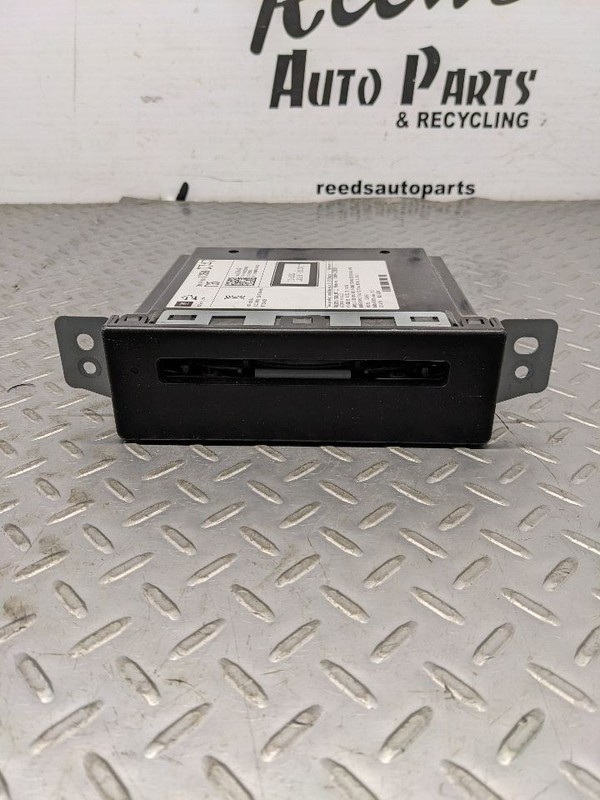 Audio Equipment Radio Audio Disc Player Fits 13-15 SRX 1144646