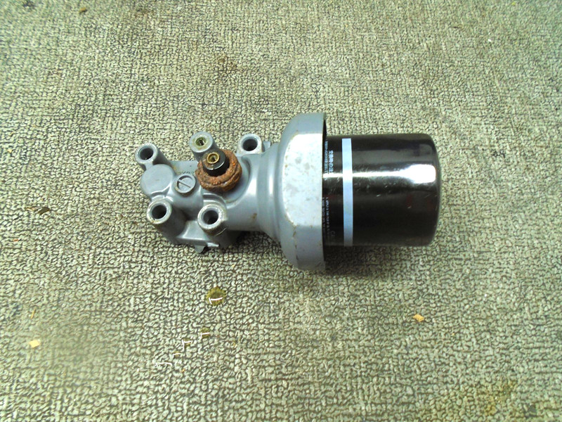 OIL FILTER ADAPTER CASE 16531-98L00 Suzuki 4 Stroke Outboard DF 300 325 350 Hp