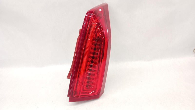 13-'18 CADILLAC ATS Sedan Right passenger Taillight OEM Grade A!