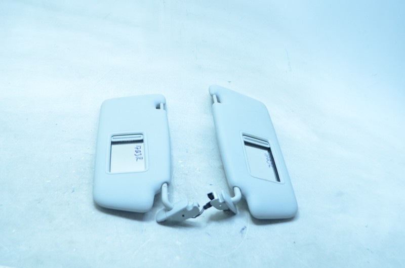 15-18 AUDI Q3 FRONT LEFT / RIGHT SUN VISOR SET OEM