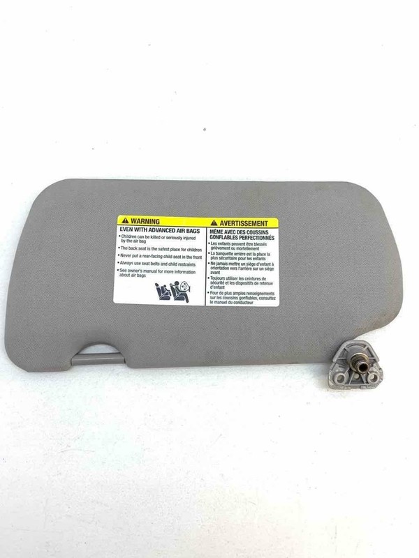 2005 Altima RH Passenger sdn Sun Visor Gray 4dr No Light W/Mirror Lite Scratches