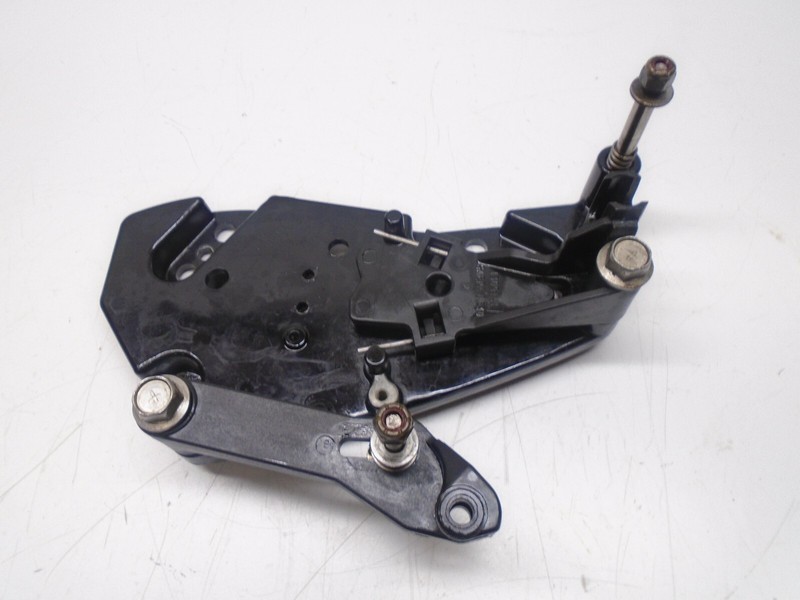 AA2 MERCRUISER SHIFT CABLE LINKAGE BRACKET PLATE807962
