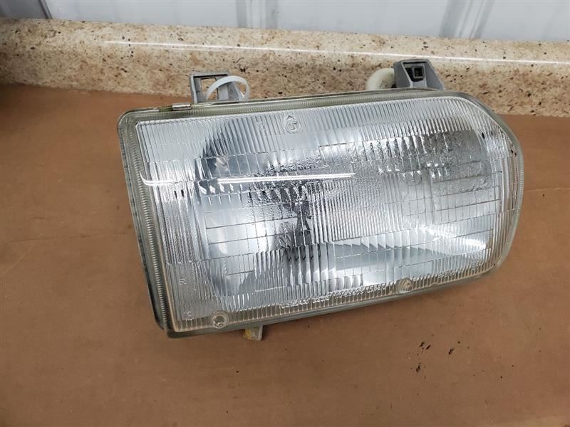 Passenger Right Headlight Thru 11/98 Fits 96-99 PATHFINDER 282524