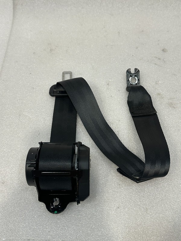 2015 Volkswagen Golf TDI Left Rear Seat Belt OEM