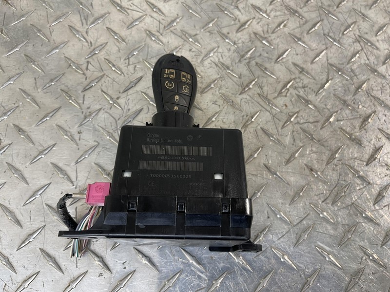 2010 Chrylser Town Country Igntion Switch Assembly Tested Oem