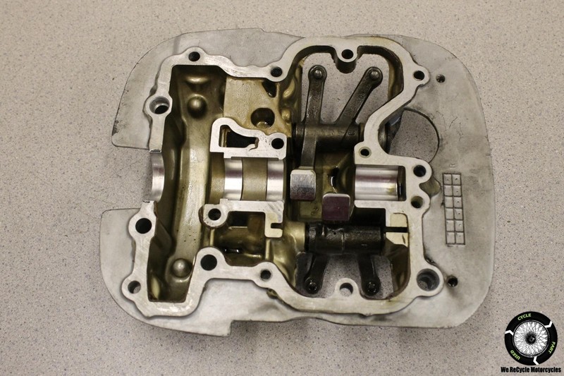 1986 Suzuki Intruder 700 Vs700 Rear Rocker Box Assembly Rockers Cam Holder VS 86