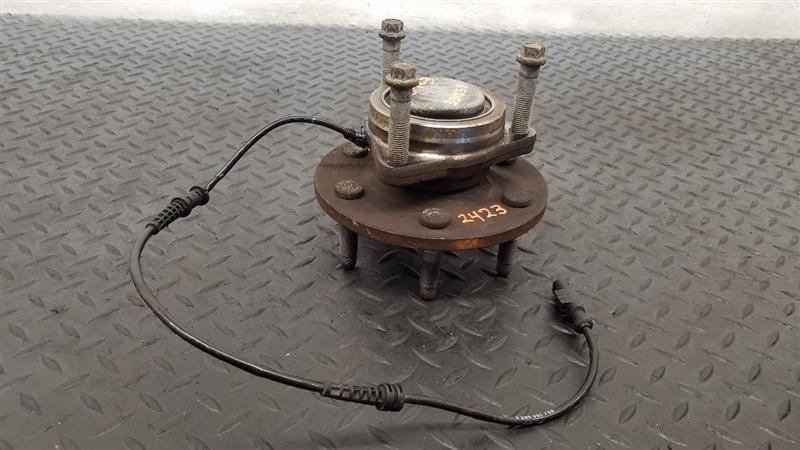 07-14 Chevrolet Tahoe 4x2 Front Hub Assembly OEM 84356642