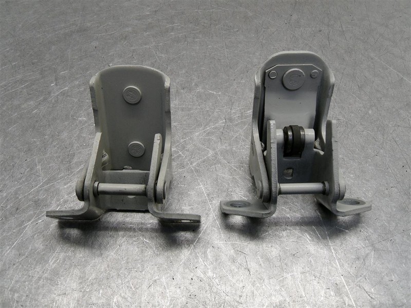 2006 LINCOLN NAVIGATOR DRIVER REAR DOOR HINGES PAIR SET OF 2 OEM 133.FD2206