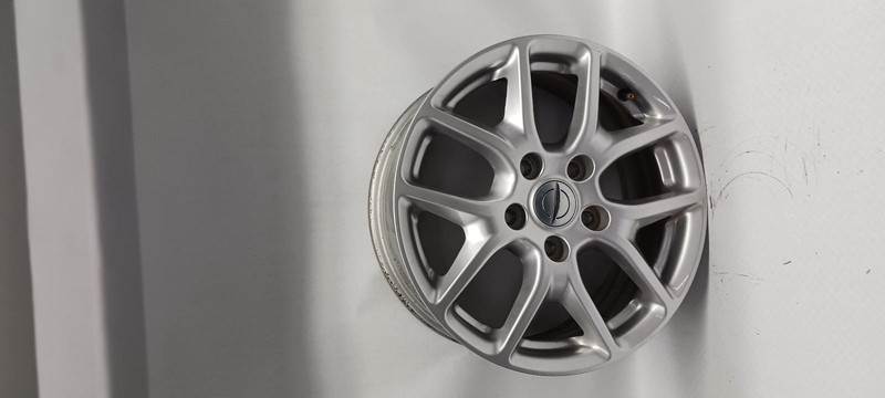 17-'25 CHRYSLER PACIFICA Wheel 17x7 5 V spoke OEM Grade B