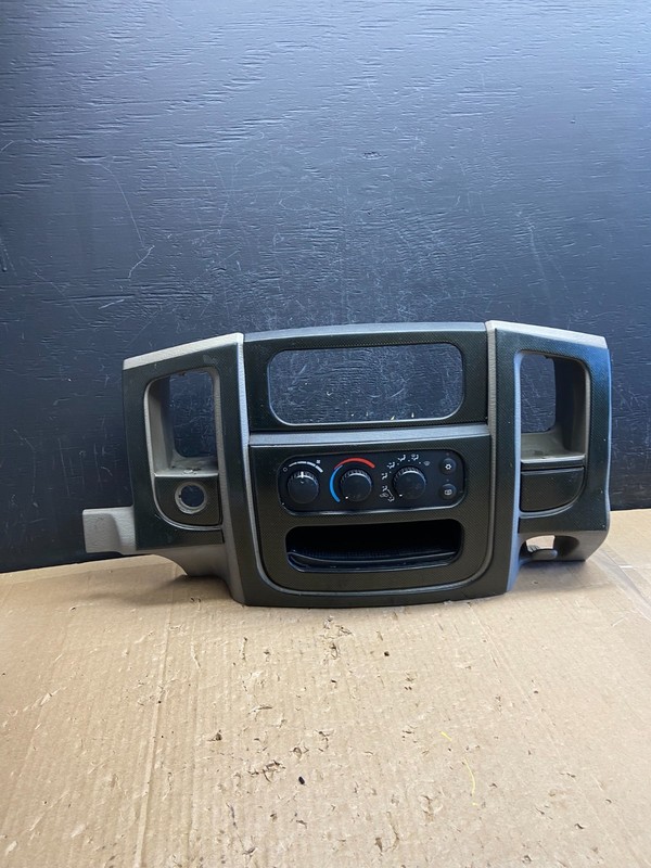 2002 to 2005 Dodge Ram Radio Climate Control Dash Air Vent Bezel Trim AD6840 DG