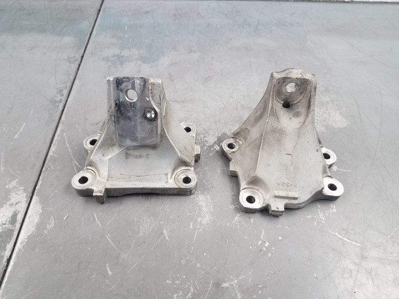 2002 Honda S2000 AP1 F20C 2.0L Motor Mount Brackets #0918 B1