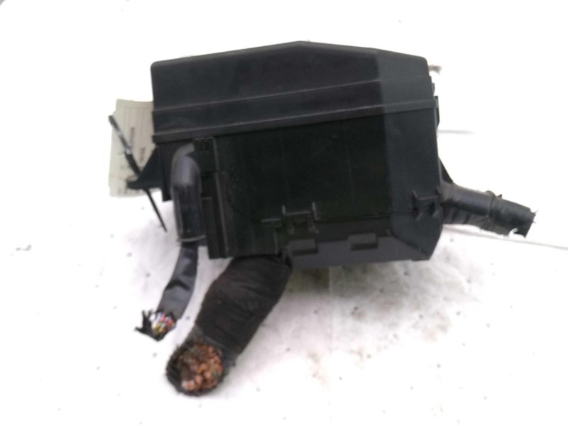 2020 Mitsubishi Eclipse Cross Fuse Box OEM 8565A441 Red 50k Miles