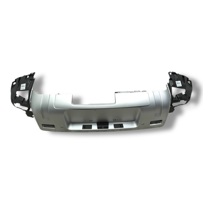 2020 2021 2022 2023 Land Rover Defender L663 Rear bumper Cover OEM L8B2-17D781-C