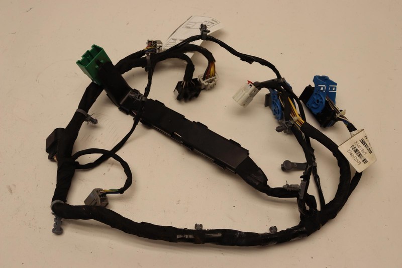 2015-2017 CHEVY TAHOE AUXILIARY FUSE BOX WIRE WIRING HARNESS CABLE OEM