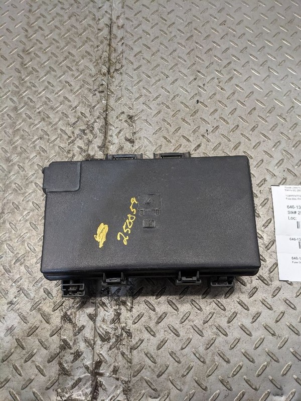 Fuse Box Engine Power Distribution Center Fits 13-14 DODGE 1500 PICKUP 1170362