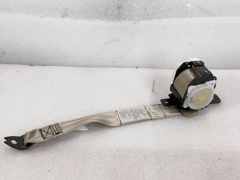 2000 NISSAN MAXIMA CENTER REAR OEM #019 TAN
