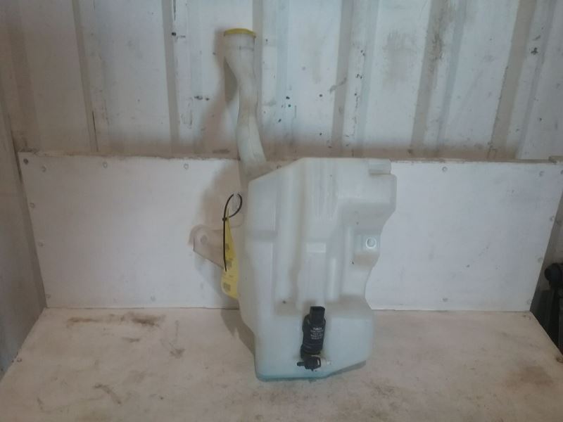 Wash Reservoir Fits 13-18 C-MAX 3312929